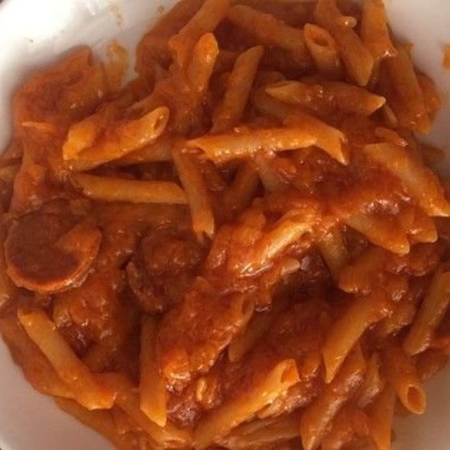 macarrones con chorizo y caballa