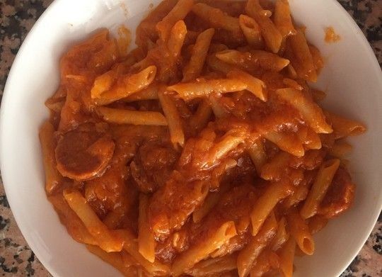 macarrones con chorizo y caballa