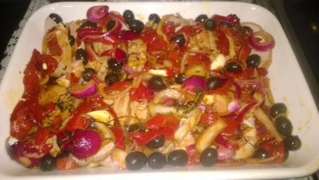 lomo de cerdo frio con aceitunas negras