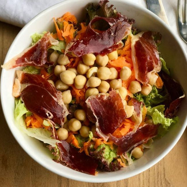 ENSALADA de garbanzos ANDALUZA